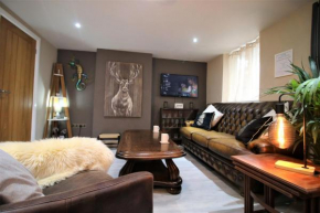 Stylish Loft Apartment by Property Promise